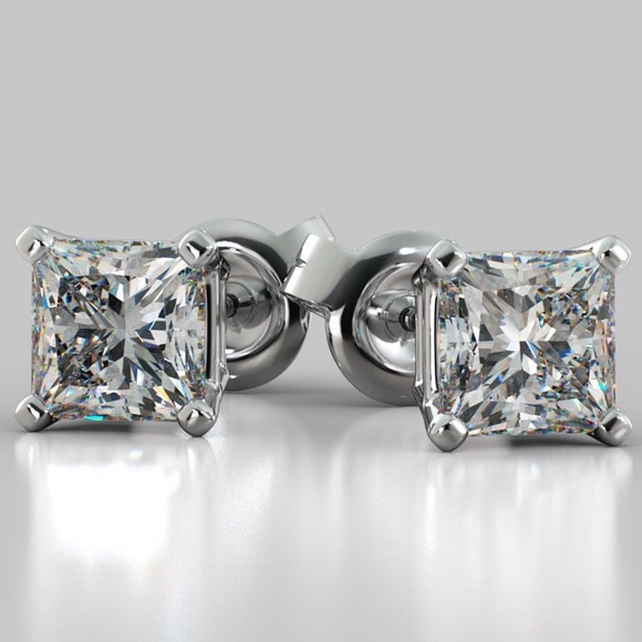 Princess cut diamond stud earrings - Picture 6 of 6